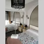 Luminoso Loft מונפורט דה למוס